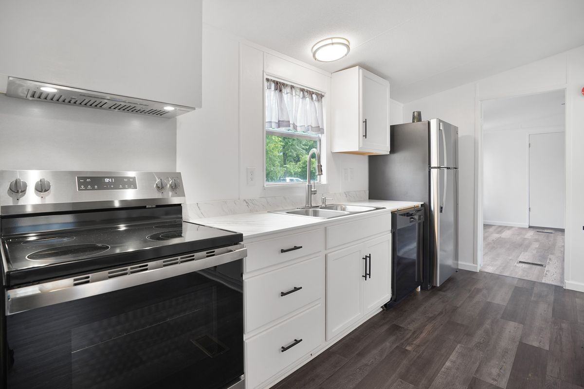 21950 Caney Dr - Photo 6 of 23