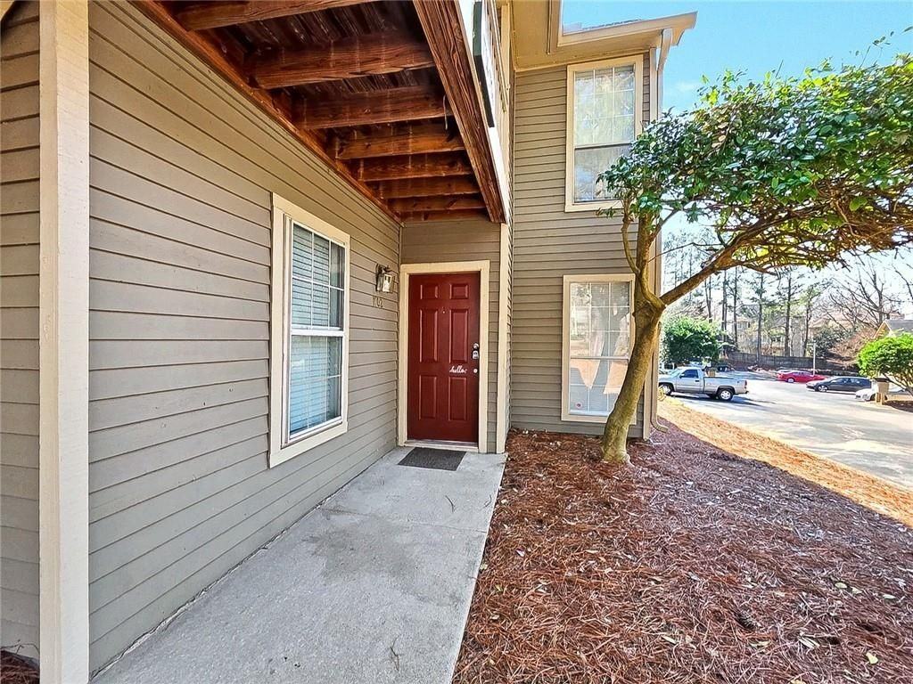 1702 Country Park Dr - Photo 4 of 36