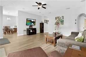 824 Destin St - Photo 3 of 26