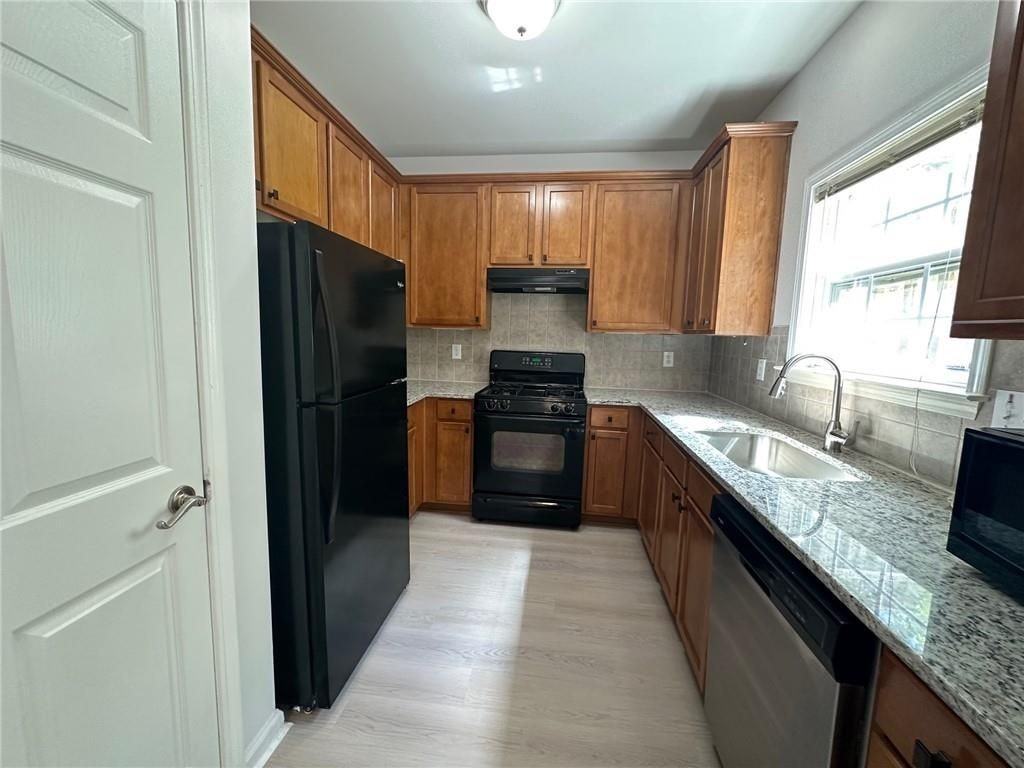 1665 Southgate Mill Dr Nw - Photo 3 of 15