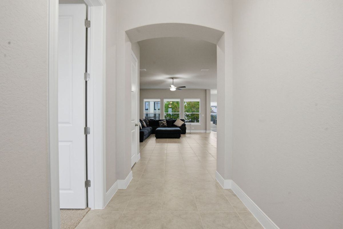 24710 Faraday - Photo 2 of 32