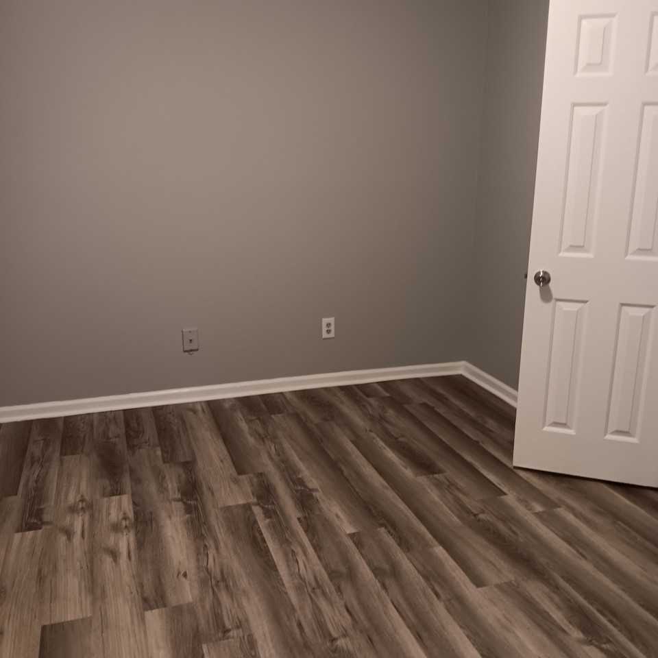 TIMBERLINE APARTMENTS - Photo 7 of 42