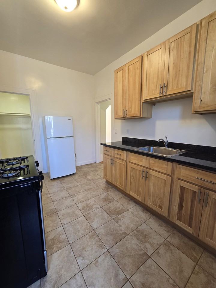 4236 25th St. - Photo 2 of 9