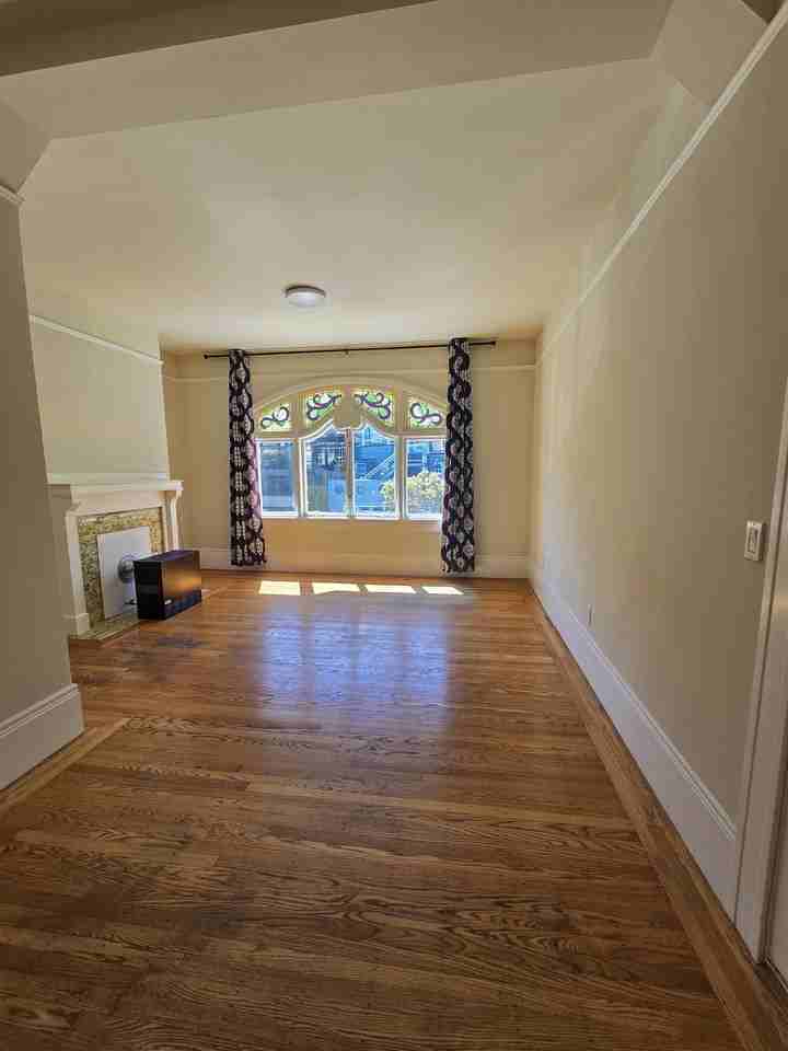 4236 25th St. - Photo 4 of 9