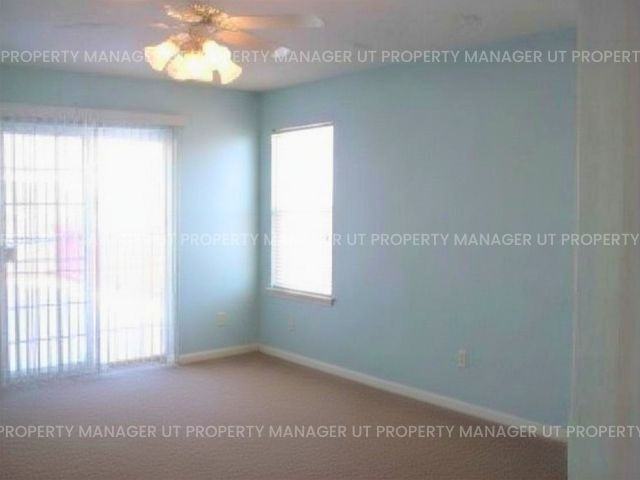 9881 S 3265 W - Photo 2 of 10