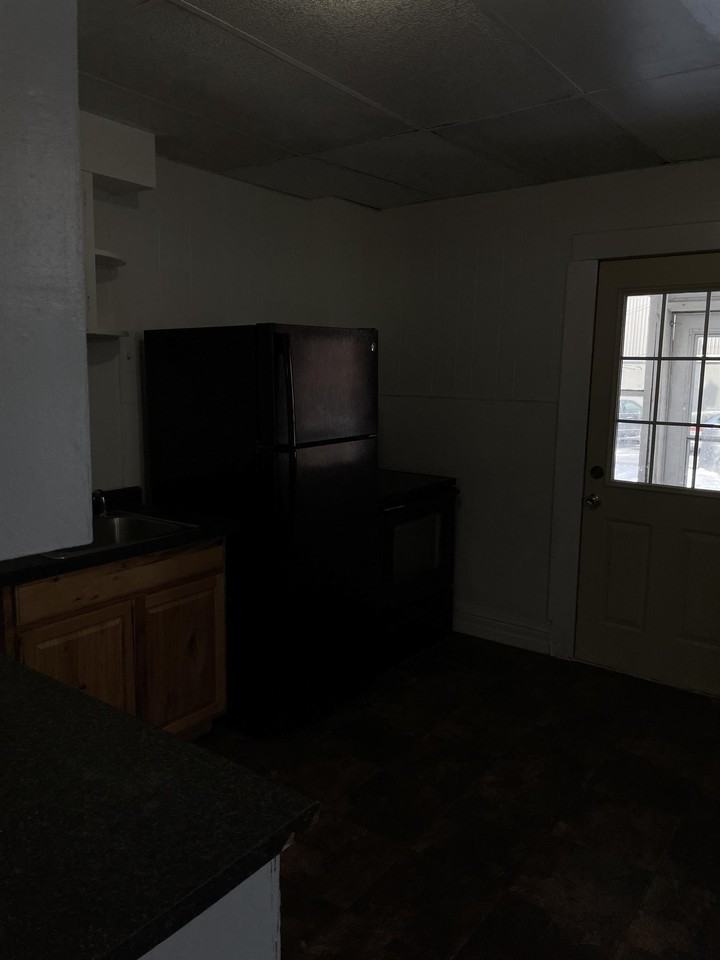309 2nd St. S. - Photo 5 of 16