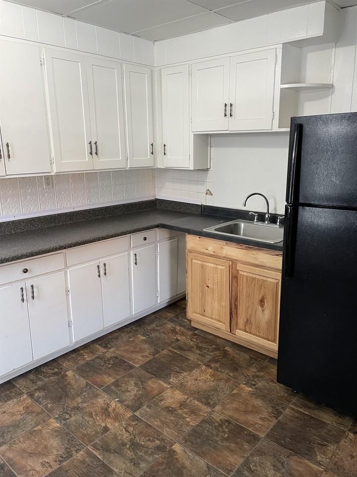 309 2nd St. S. - Photo 6 of 16