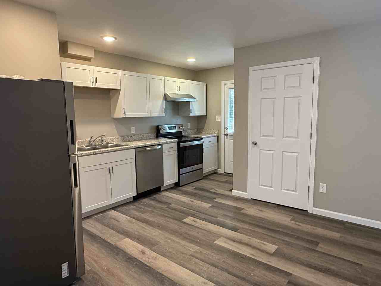 615 Beech Circle Northwest - Photo 2 of 8