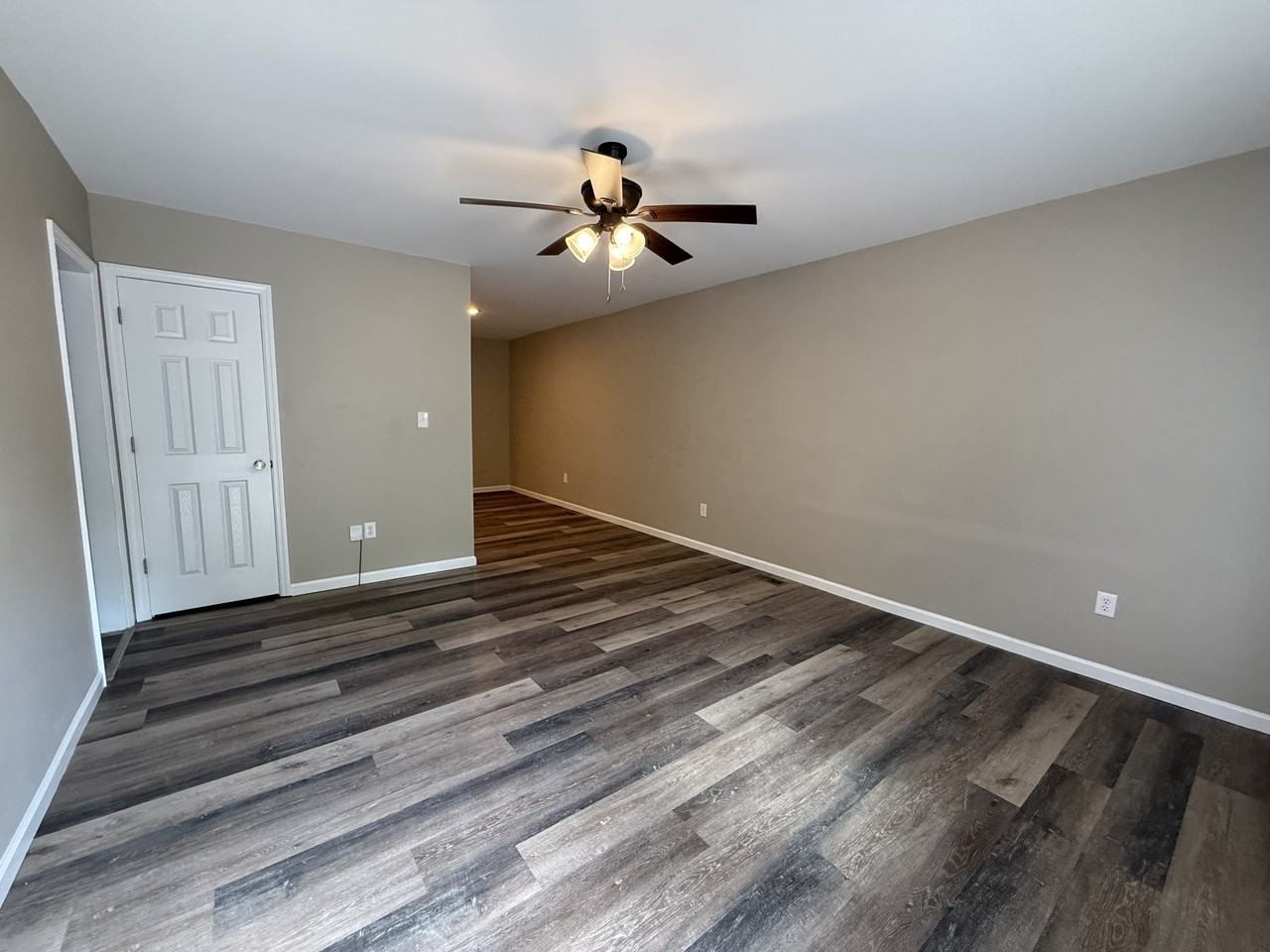 615 Beech Circle Northwest - Photo 4 of 8