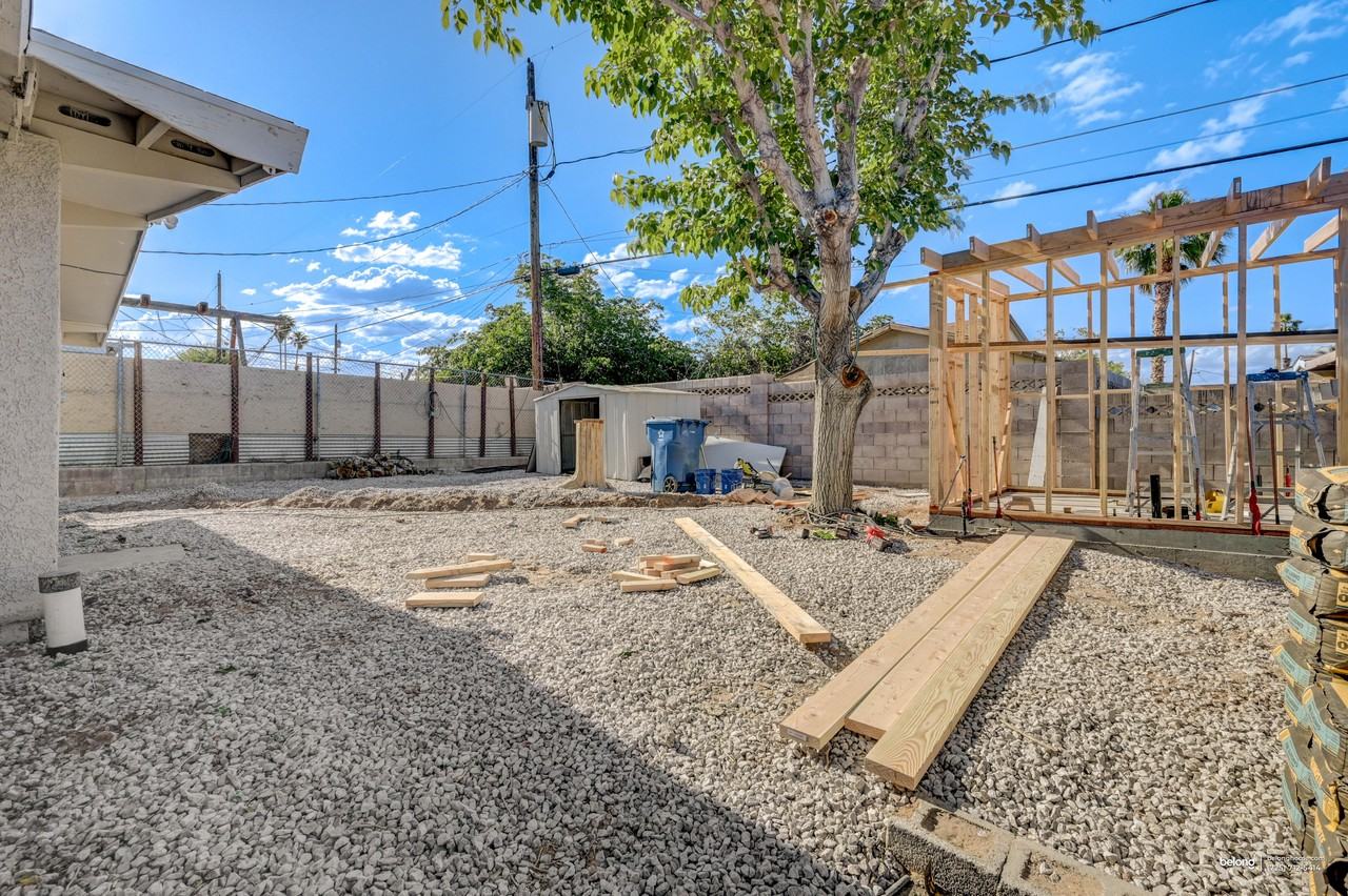 5326 Evergreen Ave - Photo 7 of 30