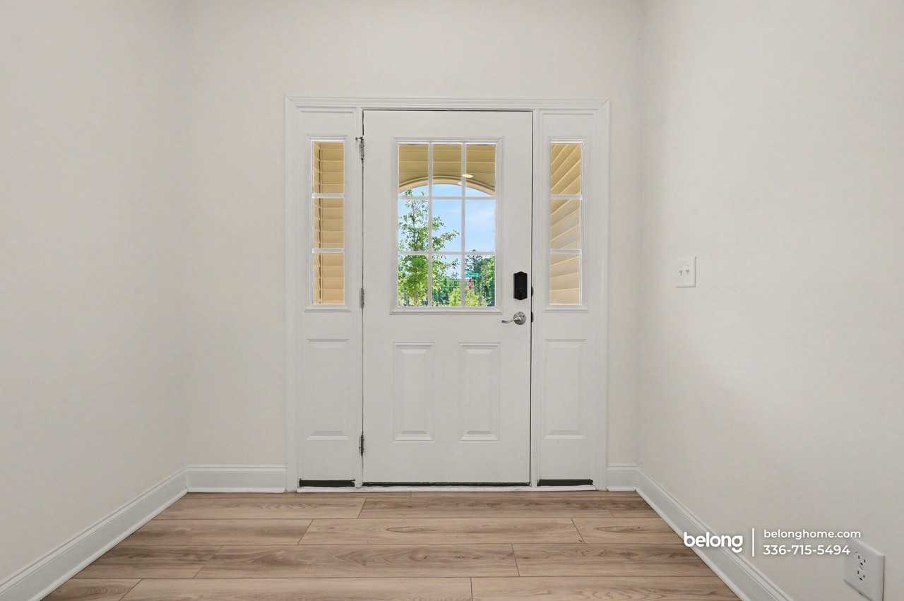 2100 Solana Woods Dr - Photo 5 of 18