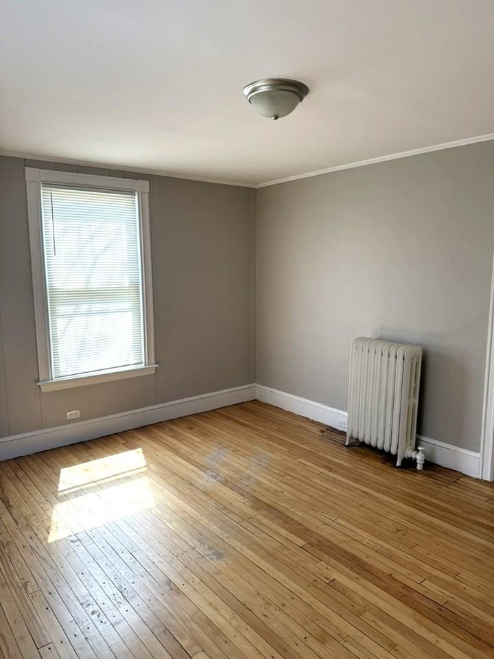 469 Brighton Avenue - Photo 2 of 9