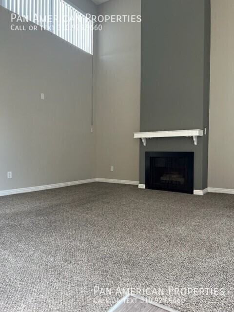 Mesa Pines Apartments - Photo 3 of 11