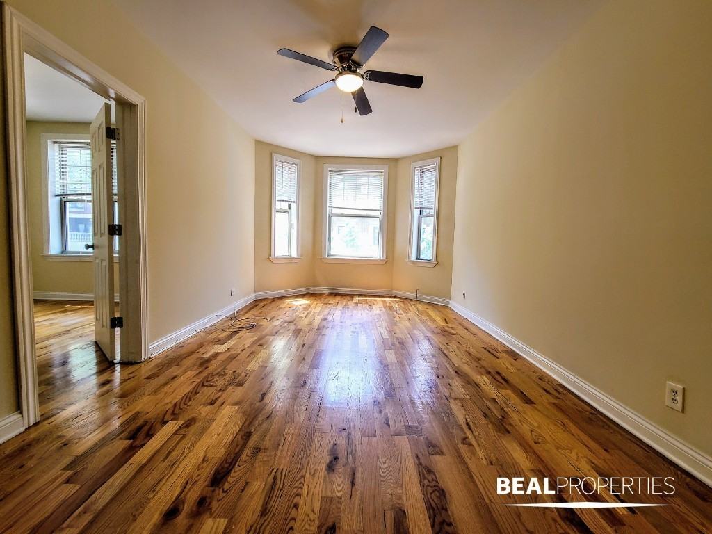 550 W Aldine Ave