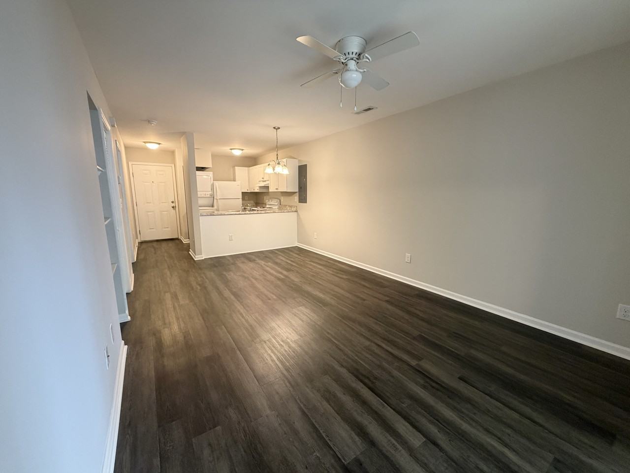 116 S Spruce St #B - Photo 4 of 12