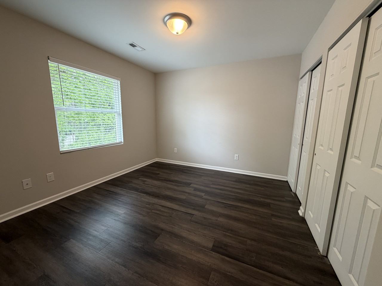 116 S Spruce St #B - Photo 5 of 12
