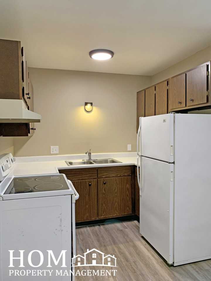 311 E Watonwan St #7 - Photo 6 of 12