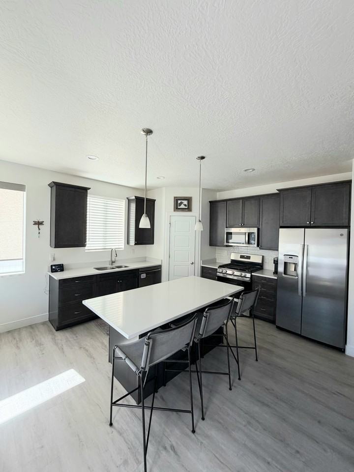 1008 E 1630 S #NA - Photo 5 of 19
