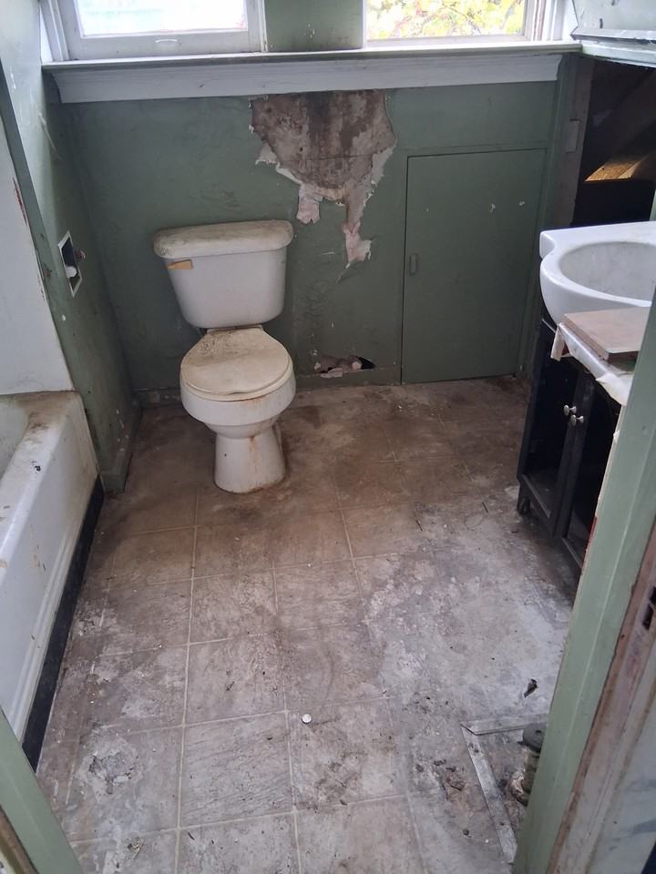 1007 N Oakley St #NA - Photo 5 of 23