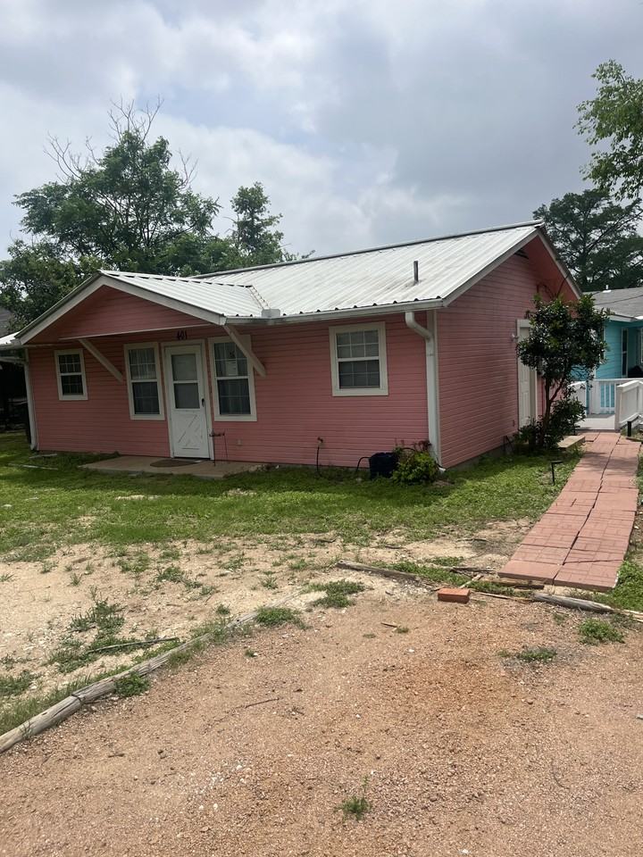 401A E Schubert St #NA - Photo 6 of 13