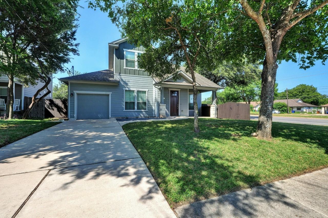 3421 Blumie St #A - Photo 5 of 25
