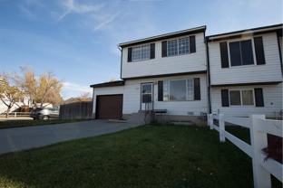 8827 S Pinion Ln - Photo 1 of 1