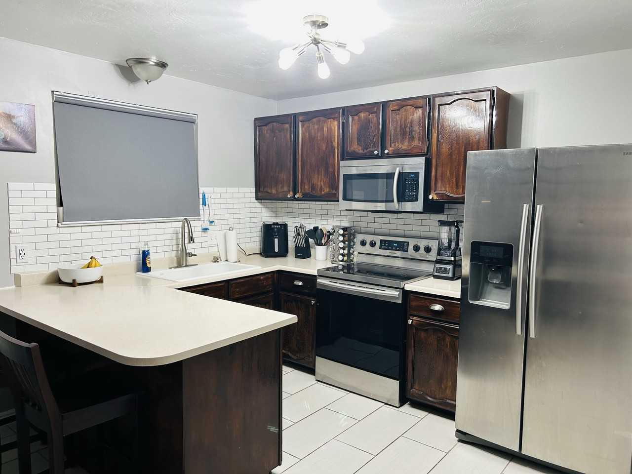 8827 S Pinion Ln - Photo 3 of 19