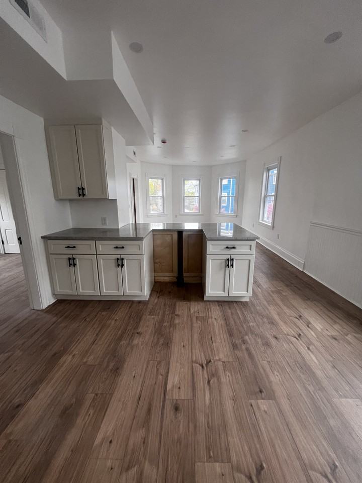 19 Reeves St #3 - Photo 5 of 14