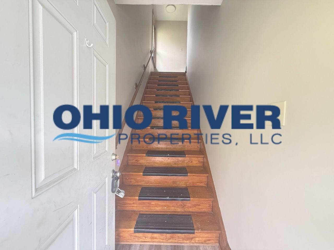 714 Elm St #714-1-2 - Photo 3 of 18