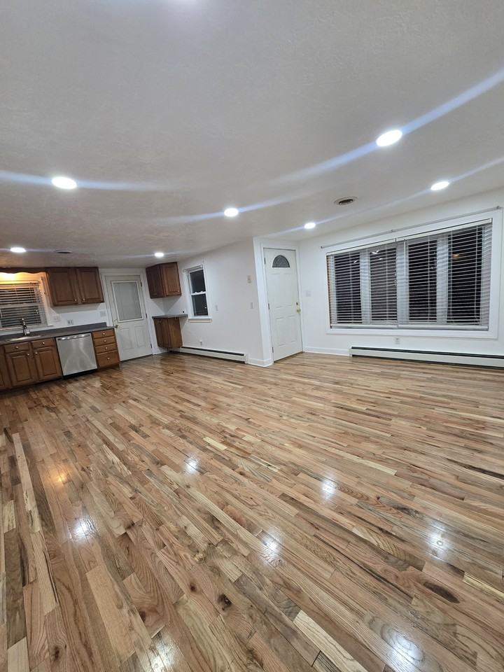 19 Albert Ave #1 - Photo 3 of 12
