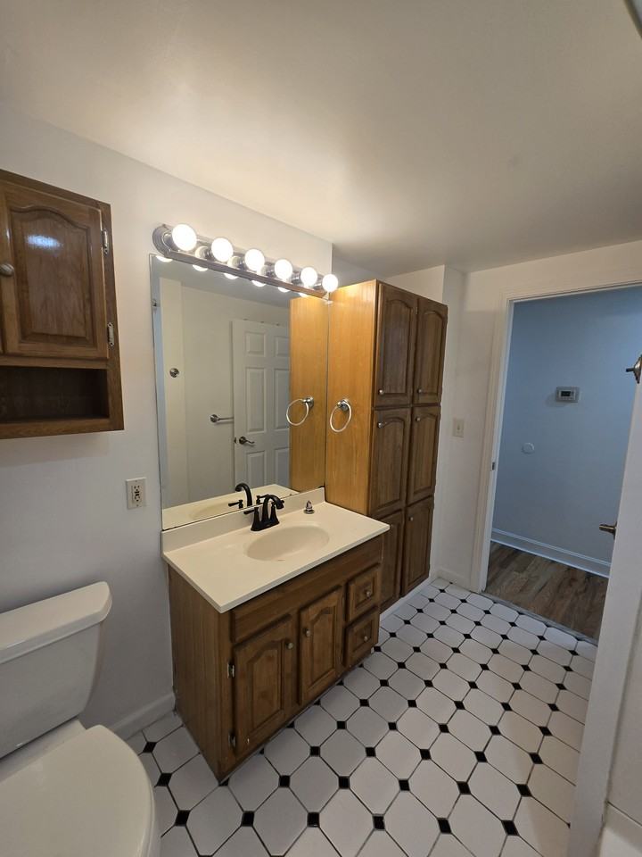 19 Albert Ave #1 - Photo 5 of 12