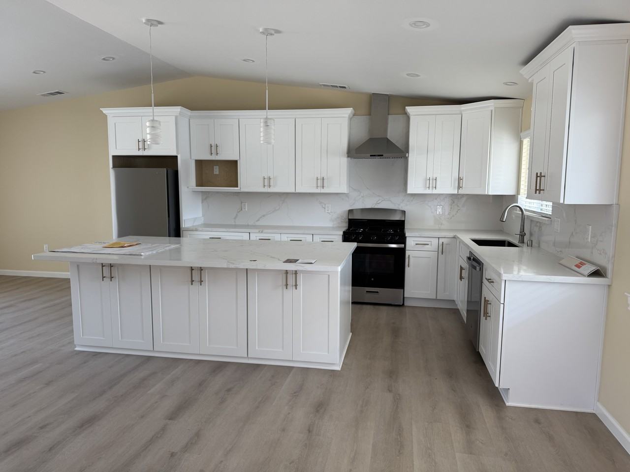 2179 Mendota Way #NA - Photo 2 of 13