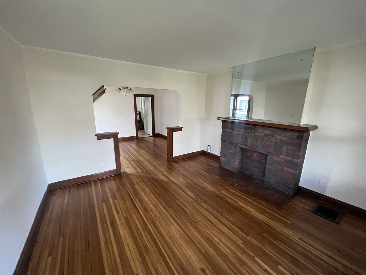 908 Thomas Rd #908 - Photo 3 of 3