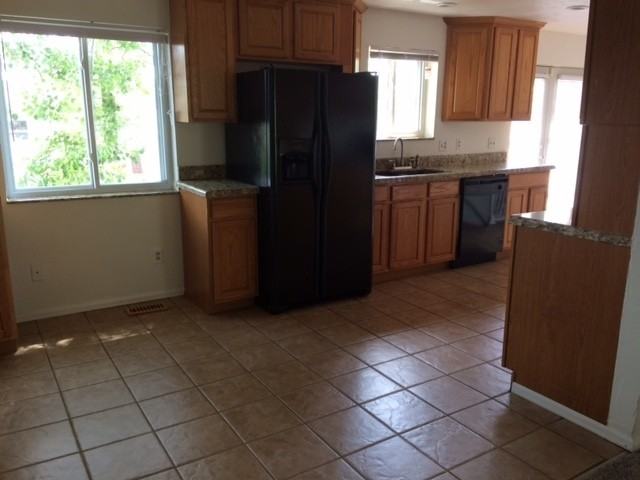 11072 Otis St - Photo 3 of 13