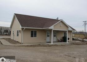 featured image of 920 W Chestnut St #2