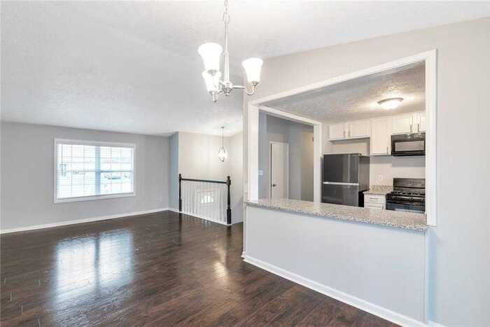 4061 Faron Ct - Photo 4 of 31