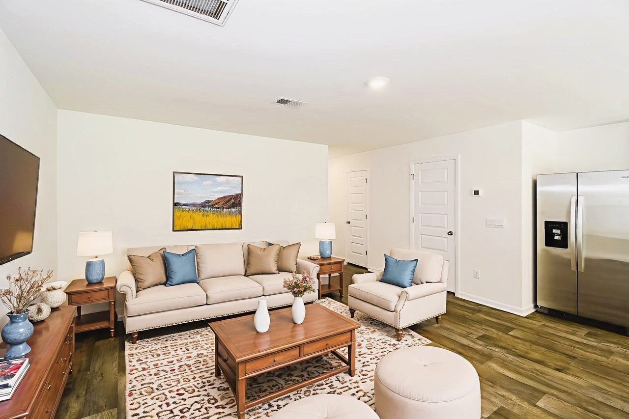 107 Striker Rd - Photo 3 of 49