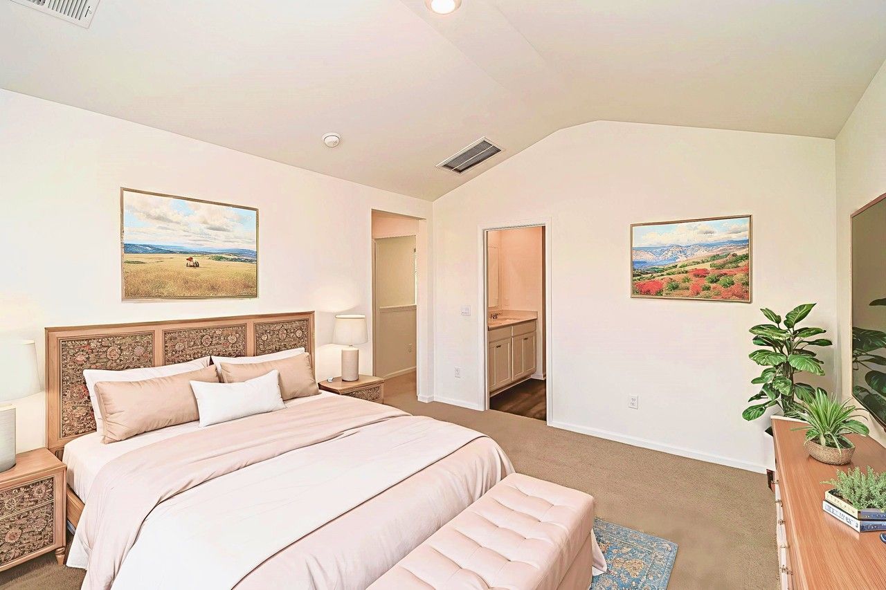 103 Striker Rd - Photo 4 of 49