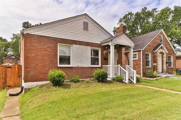 6704 Etzel Ave - Photo 7 of 33