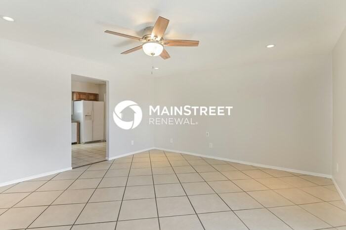 9802 E Stella Rd - Photo 4 of 16