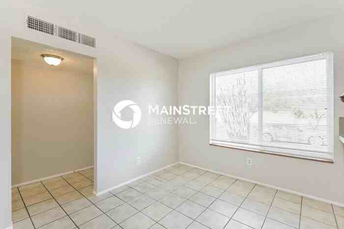 9802 E Stella Rd - Photo 6 of 16