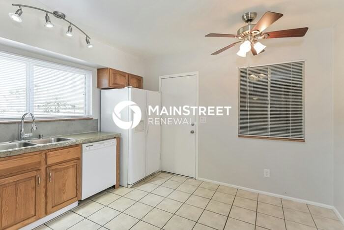 9802 E Stella Rd - Photo 7 of 16