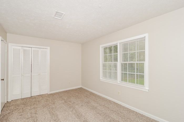 2617 Twin Oaks Drive Northwest - Photo 5 of 17