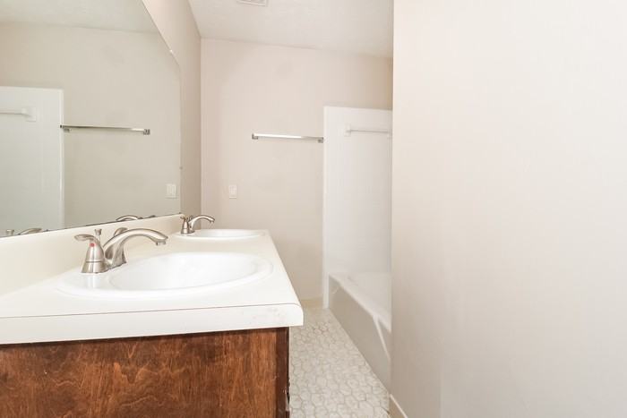 2617 Twin Oaks Drive Northwest - Photo 7 of 17