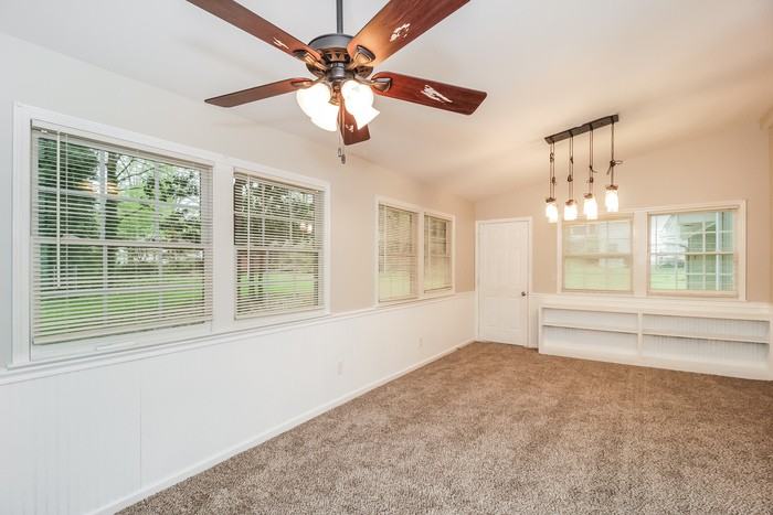 2617 Twin Oaks Drive Northwest - Photo 5 of 17