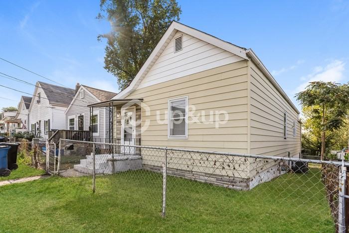 152 W Etta Ave - Photo 2 of 15