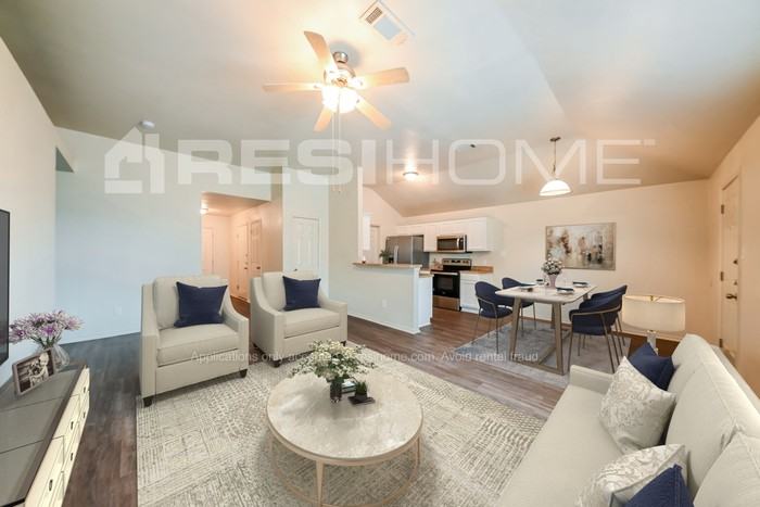 12416 Fish Rd - Photo 4 of 18