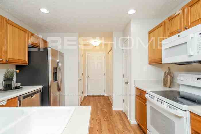 155 Silver Fox Trl - Photo 3 of 19