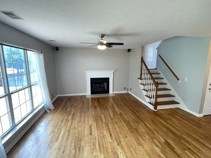 111 Jamestown Pl - Photo 3 of 25