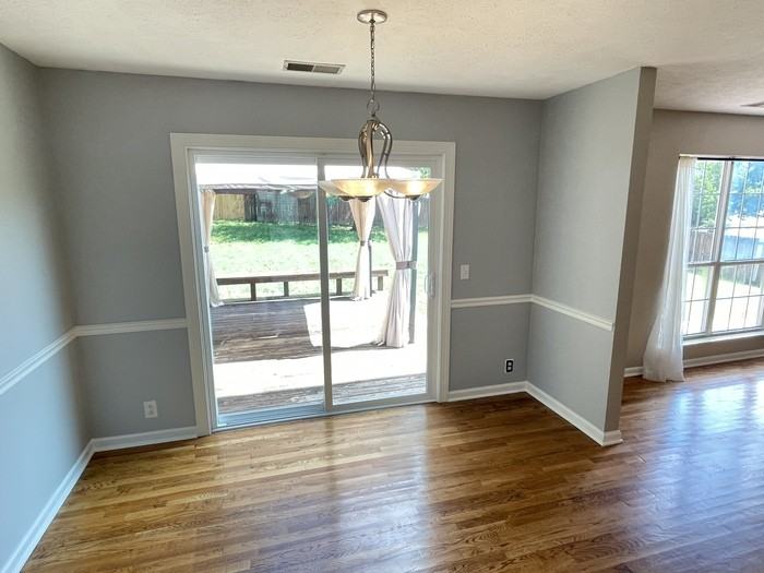 111 Jamestown Pl - Photo 4 of 25